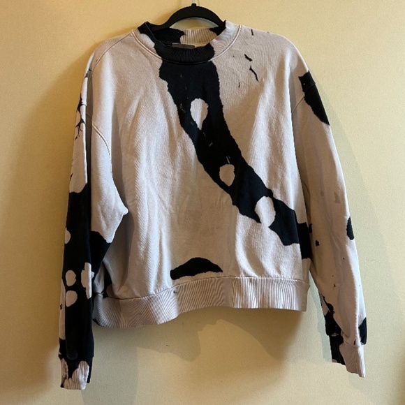 Weekday Oversized Sweatshirt - Picture 2 of 3